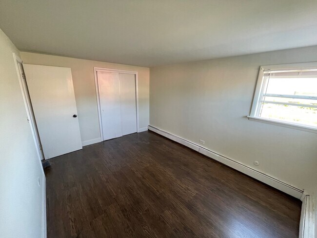 Building Photo - 70 N Wolf Rd