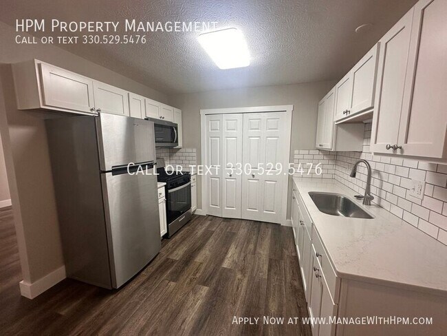 Building Photo - 2497 Zircon St NE