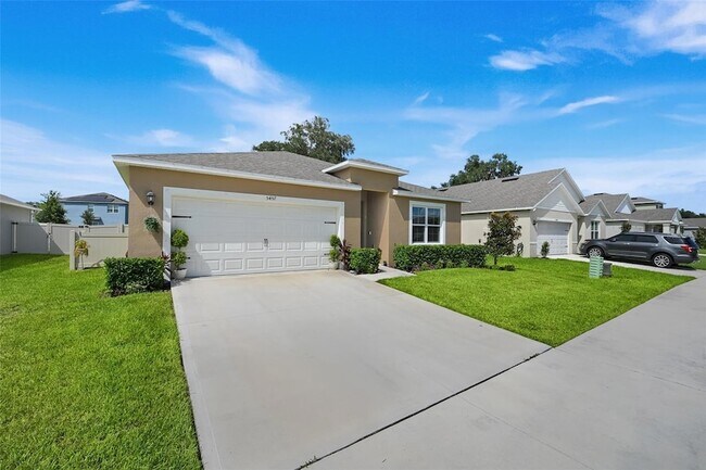 Building Photo - 5457 Hayloft Dr