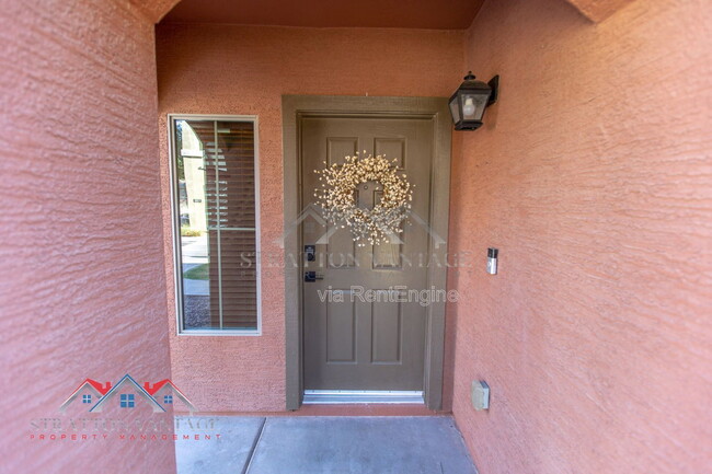 Building Photo - 240 W Juniper Ave