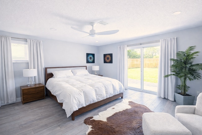 Building Photo - 2563 S Peninsula Dr