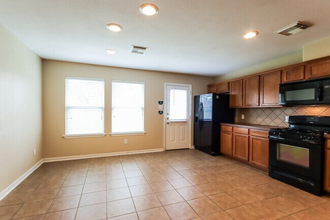 Foto del edificio - 10227 Canyon Rose Ln
