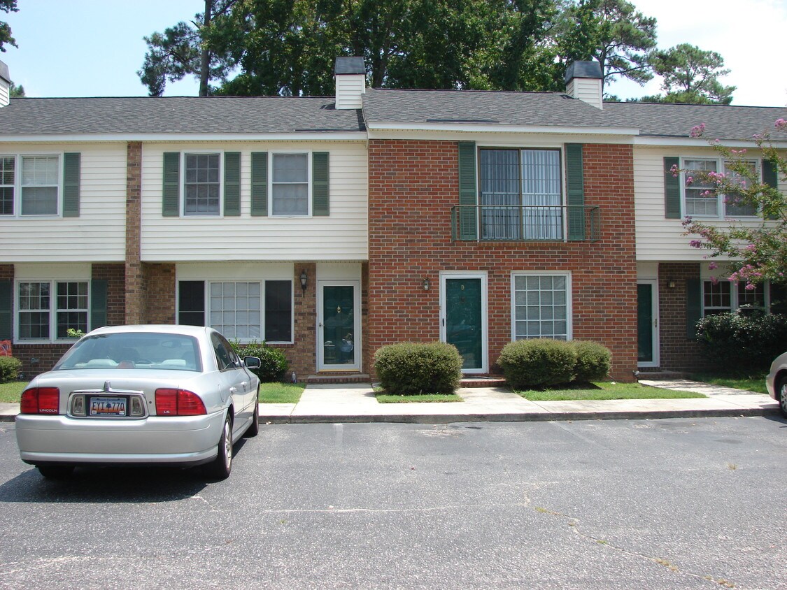 738 Coventry Ln, Florence, SC 29501 Townhome Rentals in Florence SC