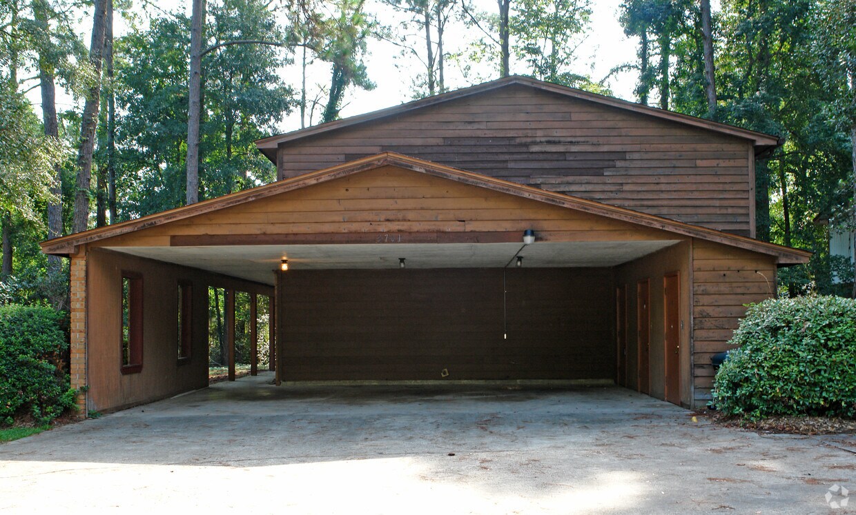 Primary Photo - 3701 Donovan Dr
