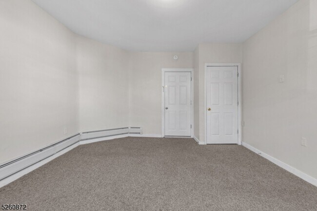 Foto del edificio - 139 S 8th St