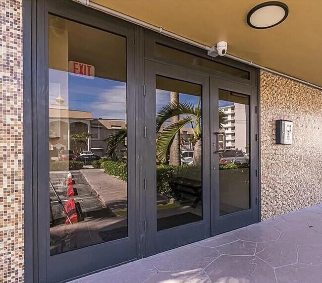 Foto del edificio - 301 Golden Isles Dr