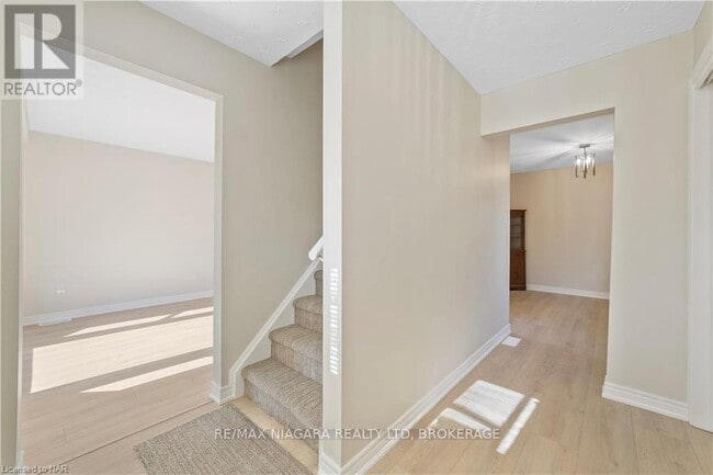 Photo du bâtiment - 6344 Drummond Rd