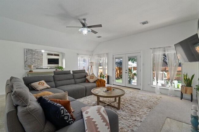 Building Photo - 1421 Redden Cove