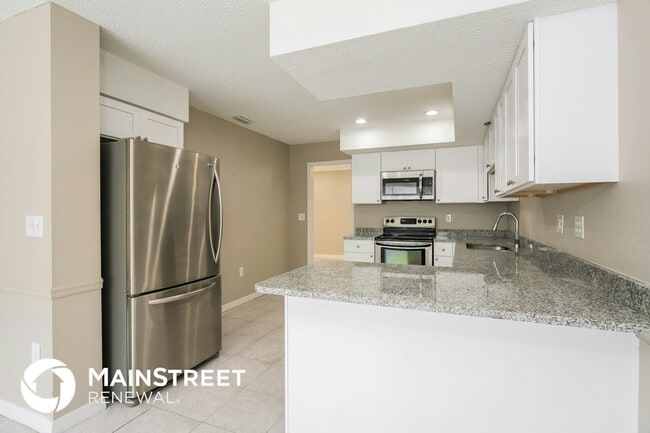 Building Photo - 12902 Spicebox Way