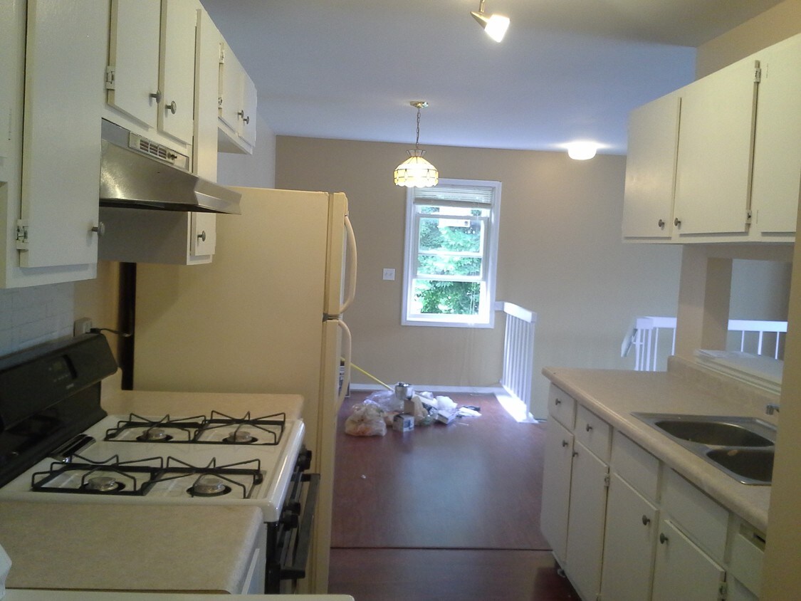 228 Dakota Ct, Bolingbrook, IL 60440 Condo for Rent in Bolingbrook