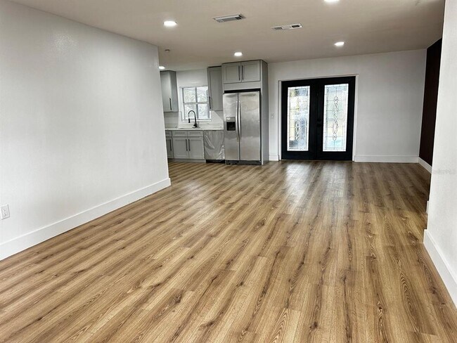 Foto del edificio - 933 Windsor St