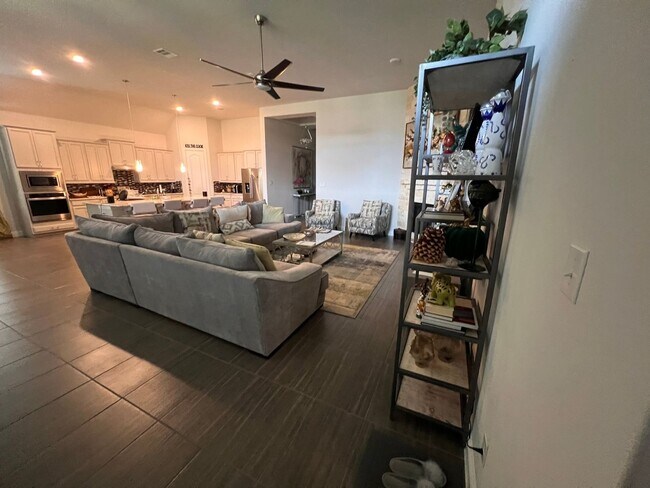 Foto del edificio - 2301 Noble Pass Ln