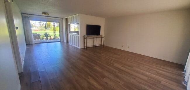Building Photo - 2250 S Calle Palo Fierro