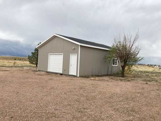Building Photo - 3 Bedroom Ranch on 35 Acres