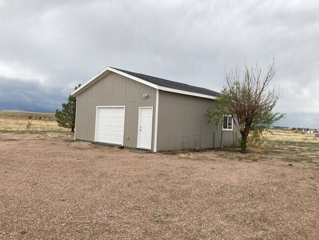 Foto del edificio - 3 Bedroom Ranch on 35 Acres