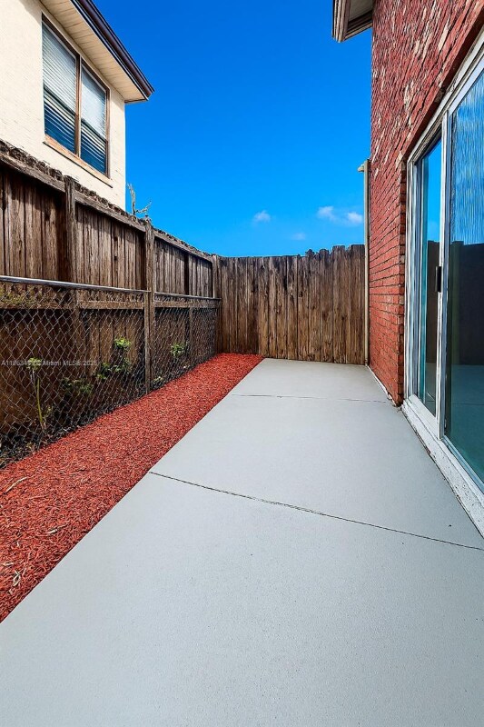 Foto del edificio - 9666-9666 NW 35th St