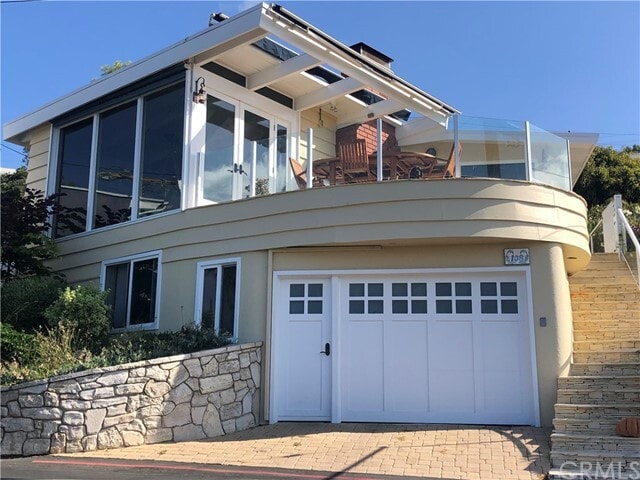 Primary Photo - 108 Spindrift Dr
