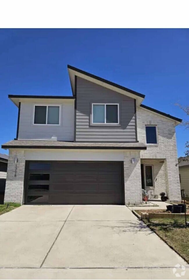 Building Photo - 1218 Amistad Loop