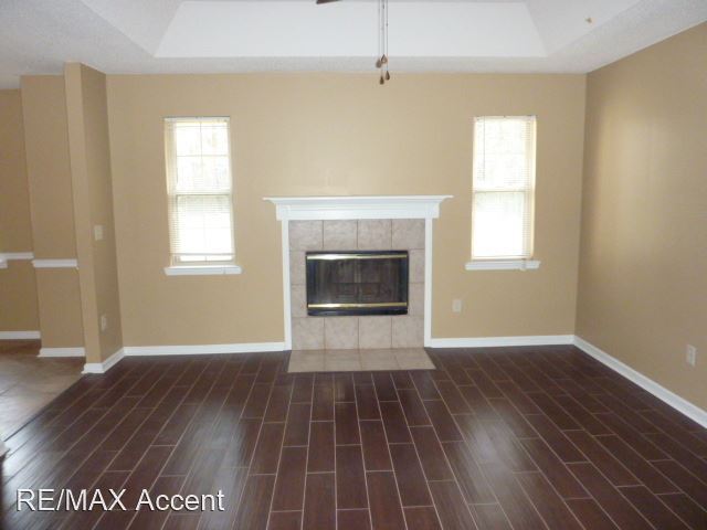 Building Photo - 4 br, 2 bath House - 125 Shawn Ct