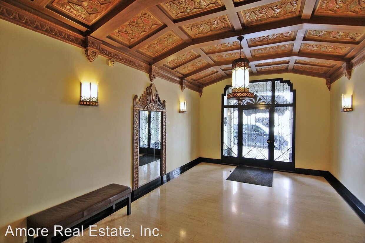 Foto principal - Studio, 1 bath House - 1895 Pacific Avenue...