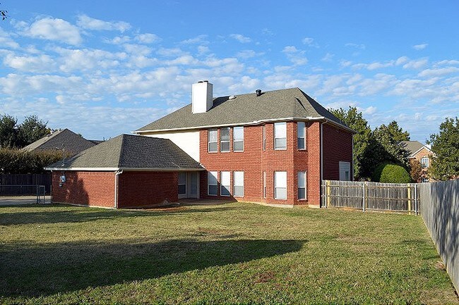 Building Photo - 3302 Hunter Cove Dr