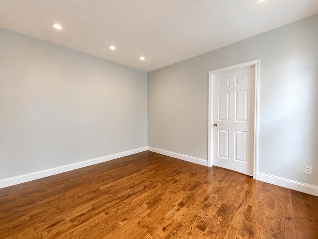 Building Photo - 539 W 156th St