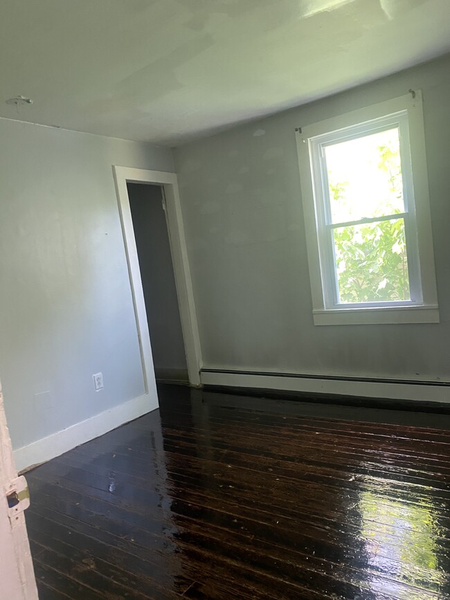 Bedroom 2 - 132 Bunny Ln