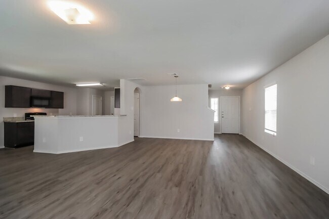 Foto del edificio - 301 Pronghorn Dr