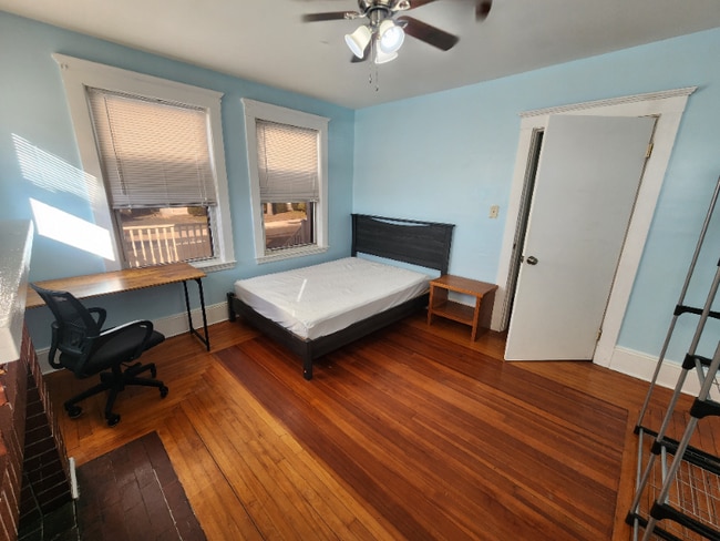 Photo - 44 Woodbine St Apartment