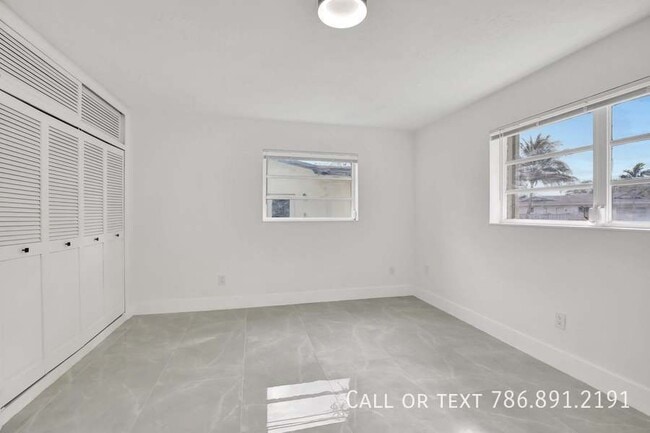 Building Photo - 10631 NW 18th Place, Pembroke Pines, FL 33...