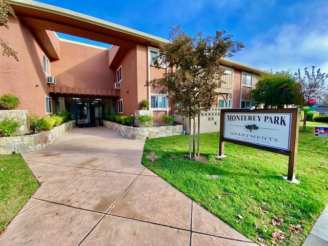 Foto principal - Monterey Park Apartment