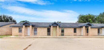 Building Photo - 13-17 1/2 S 17 1/2 St