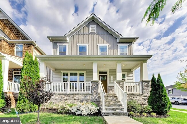 Photo - 140 Limpkin Ave House