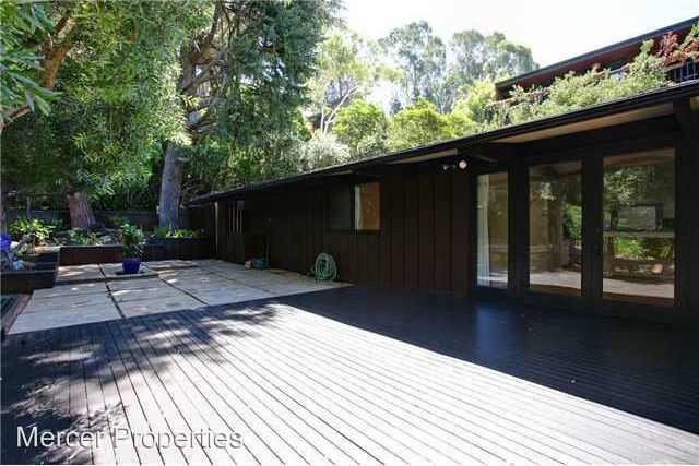 Building Photo - 2851 N Arroyo Dr