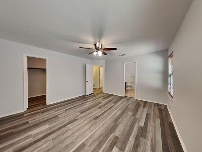 Foto del edificio - MOVE IN READY NOW IN KELLER ISD!