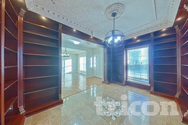 Building Photo - 742 Chancellorsville Dr