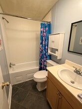 Building Photo - 1007 W Thomas St