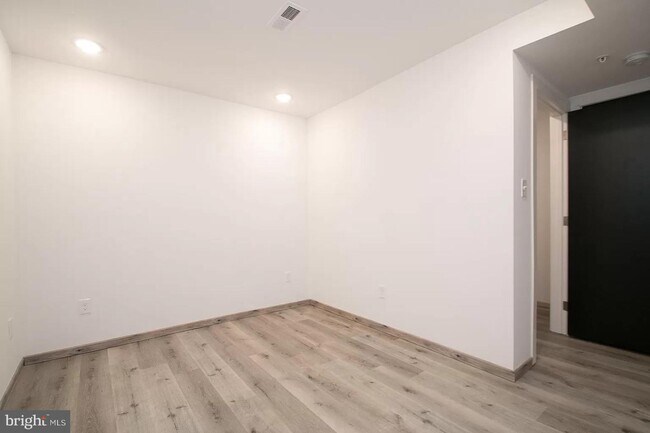 Building Photo - 1401 N Felton St