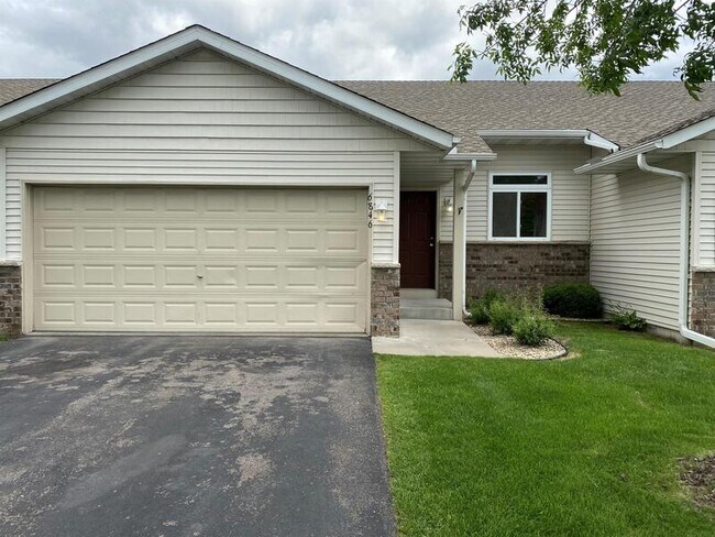 Building Photo - 6846 Gingham Ct