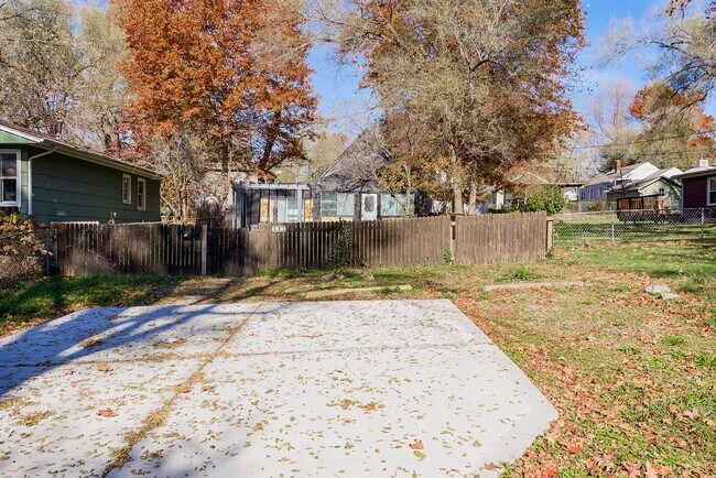Building Photo - WALDO GEM 3-Bed plus Bonus - gorgeous fron...