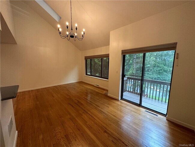 Foto del edificio - 22 Aspen Ct