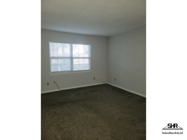 Building Photo - 8487 Old Spanish Trail Rd