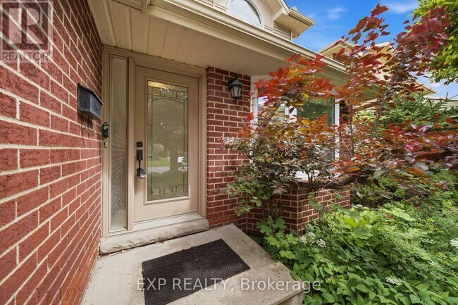 Photo du bâtiment - 2023 Rolling Brook Dr
