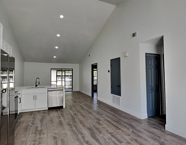 Foto del edificio - 9439 Lake Lotta Cir