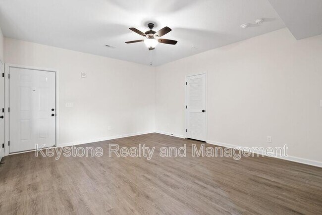 Building Photo - 229 E Johnson Cir