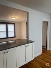 Building Photo - 31 ellesmere Ave
