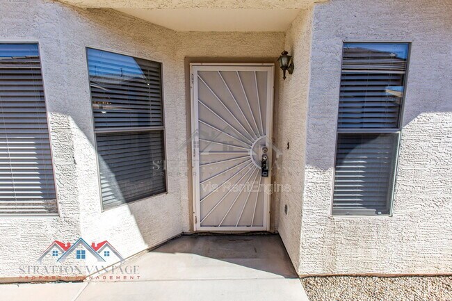 Foto del edificio - 12913 W Palm Ln