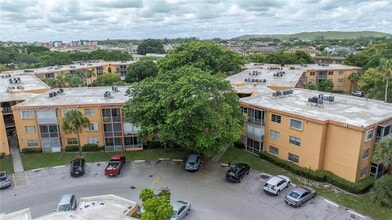 Building Photo - 4334 NW 9th Ave