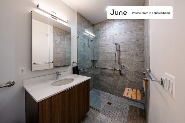 Foto del edificio - Room in Shared 4 bed/2 bath home in Dupont Circle