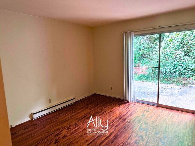 Foto del edificio - 122 Harmon St